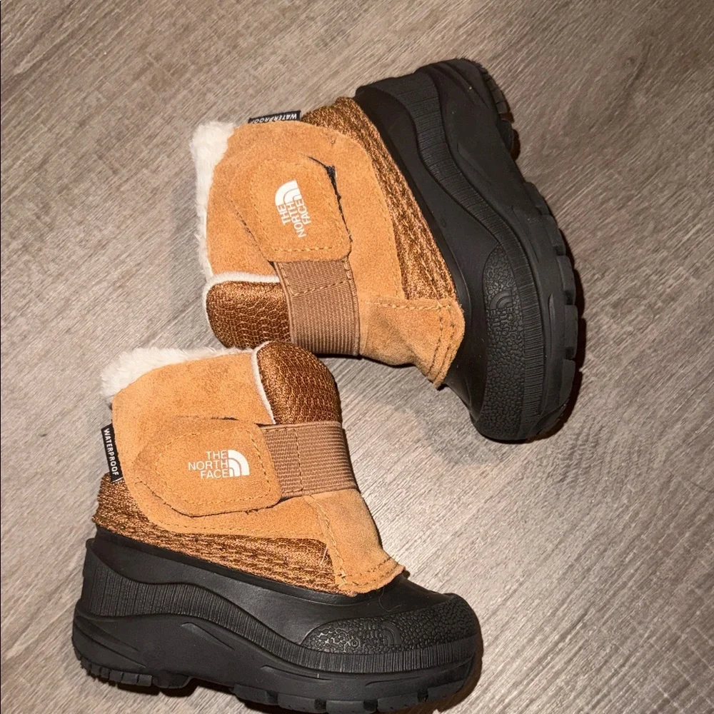 The North Face Kids Brown and Black Winter Boots
